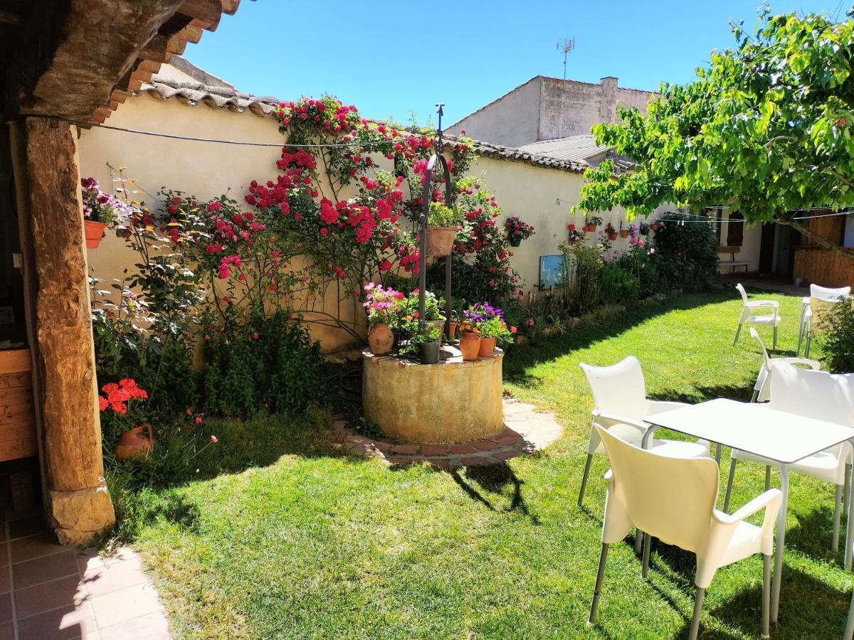 Albergue Don Camino Villalcázar de Sirga Dış mekan fotoğraf